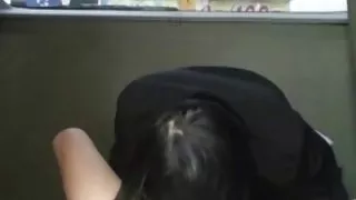 深深地敲打在金發女郎的嘴裡拍攝色情片