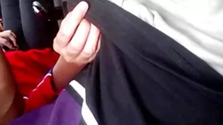 成熟的巨大胸部自慰與玩具色情
