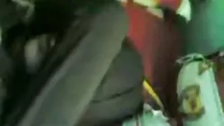 露西接受了大雞巴男朋友的陪伴並吮吸他的色情片