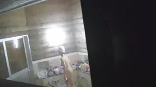 豐滿的女同志舔胸部色情