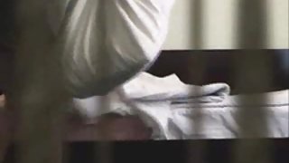 成熟的蕩婦被三個年輕人色情搞砸了