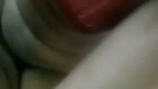 貪得無厭的成人他媽的他媽的和兩個男人色情