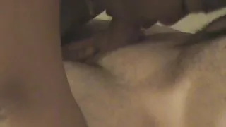 大山雀女同性戀者舔對方的色情片