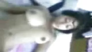Lexie自慰她的甜蜜的色情片