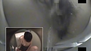 性交三個熱辣的年輕色情女朋友